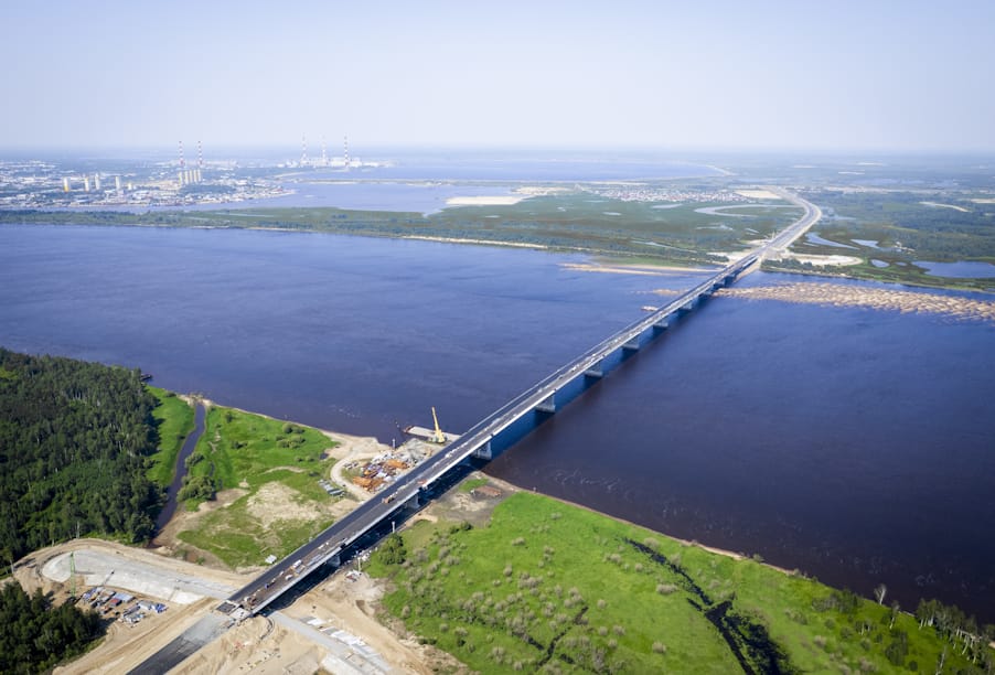 Ханты-Мансийский автономномный округ – Югра, мостовой переход через реку Обь в районе Сургута (5)